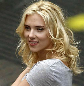 Scarlett Johansson says she’s not like Monroe