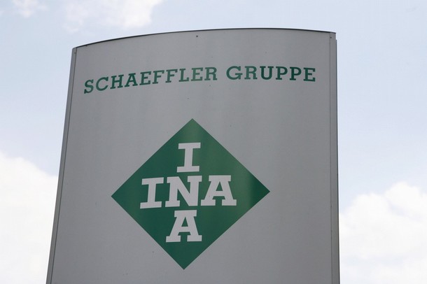 Schaeffler plans big job cuts, say industry sources