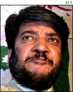Shabir Shah supporters demonstrate in Srinagar for his release