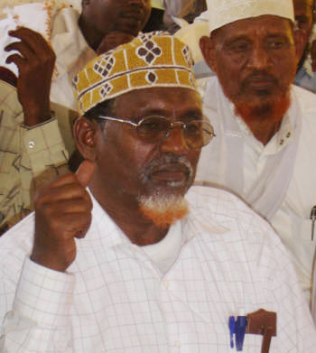 Prominent Islamist returns to Somalia after two-year exile