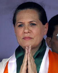 Sonia Gandhi to choose Maharashtra chief minister