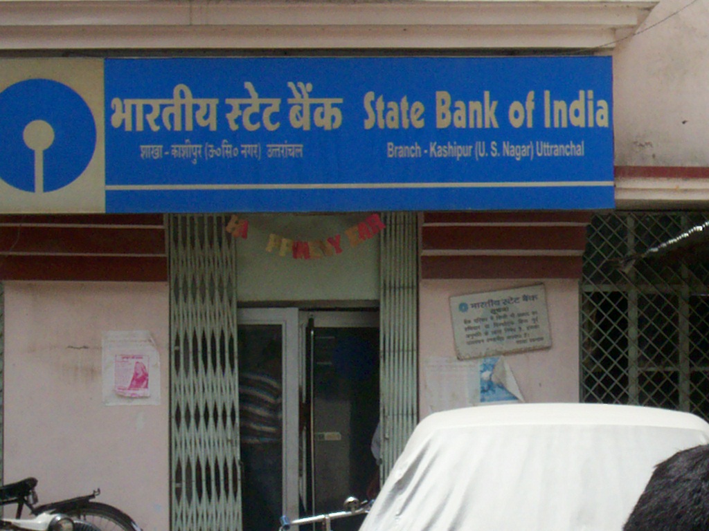 SBI cuts deposit rates to 7.25%