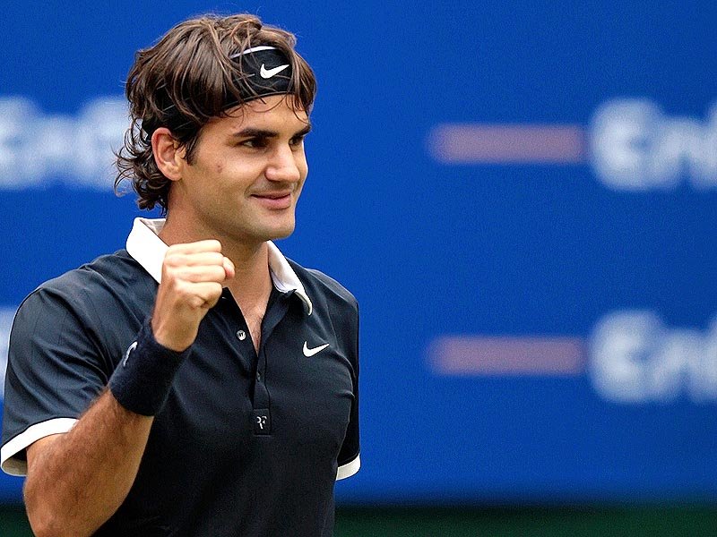 1ST LEAD: Federer battles, Murray rolls into quarter-finals