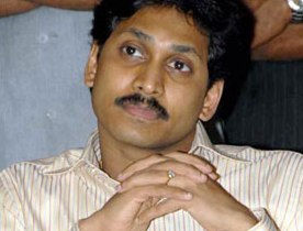 Jagan Reddy meets Sonia, will obey decision on chief minister