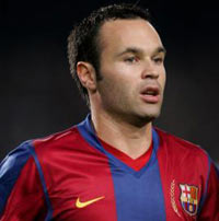 Iniesta puts Barcelona into final with injury-time stunner