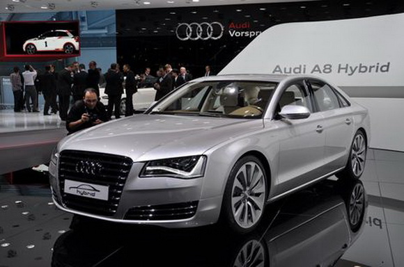 Audi to produce environmentally friendly A8 hybrid limousine 