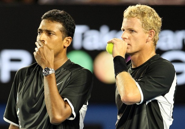 Bhupathi and Knowles advance 