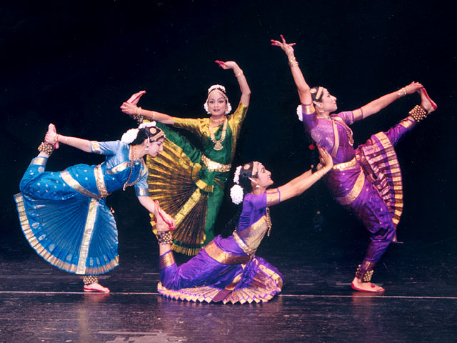 classical dancers