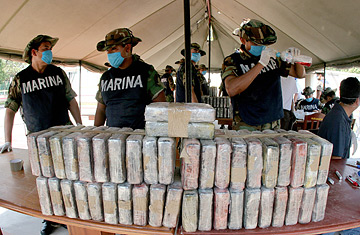 Mexican police seize nearly half-a-tonne of Colombian cocaine