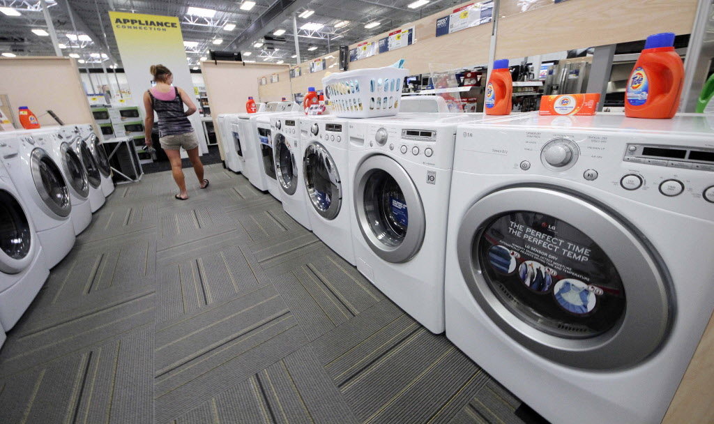 US durable goods demand rises more than expected in April