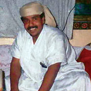 Hamdan was in Osama bin Laden's inner ring, FBI witness says 