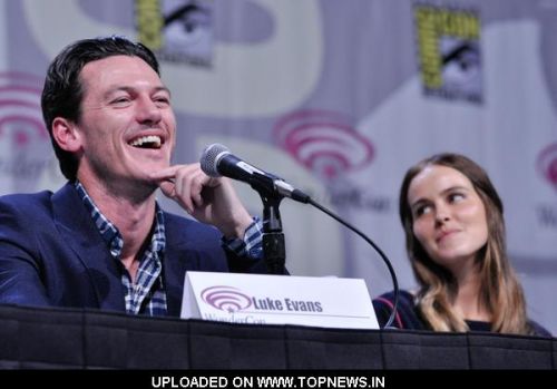 http://www.topnews.in/files/images/Luke-Evans-Isabel-Lucas.preview.jpg