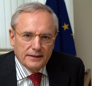 EU commissioner calls for solidarity with Malta on immigration 