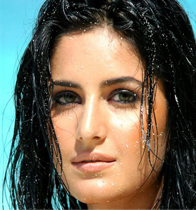 Katrina Kaif all set to shed her glamorous image and do serious roles