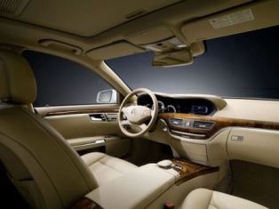 Mercedes gives S-Class makeover, adds hybrid version