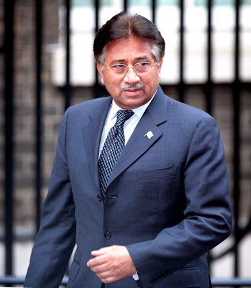 Musharraf rejects calls to quit