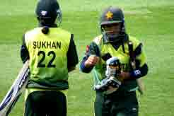 Pakistan cricket team accused of losing to keep India out