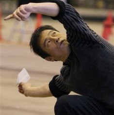 Japanese engineer sets paper plane flight record