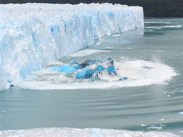 Argentinian glacier Perito Moreno has rare winter calf