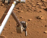 Sticky Martian soil foils Phoenix Lander’s first ice study