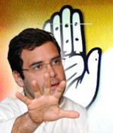 Rahul Gandhi asks Congress cadres to fight casteism
