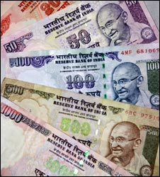 Rupee Remains Unchanged