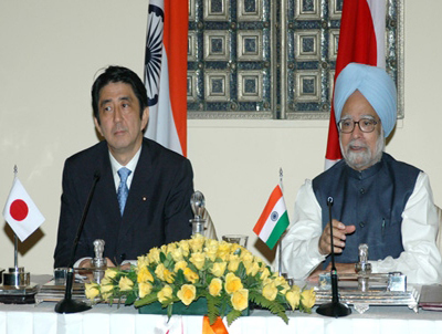 shinzo-abe-manmohan-singh