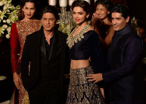 SRK, Deepika add glamour to DCW finale