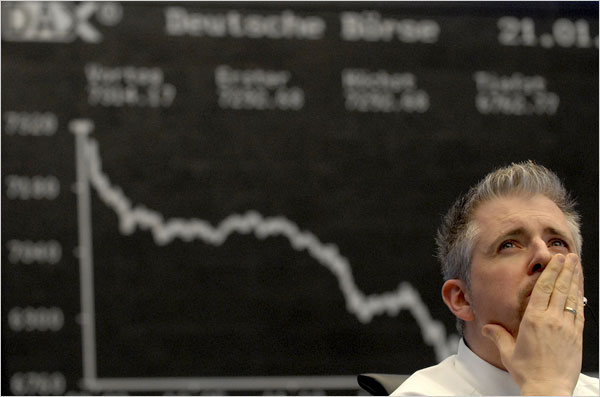 As stock markets plunge, US candidates duel over way out