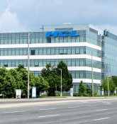 Tata Motors Passenger (TMPV), Bharat Electronics, HCL Technologies Share Price Jumps; NSE Nifty Closes Flat