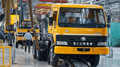 Eicher Motors Share Price Declines Nearly 4% as Broader Market Cracks