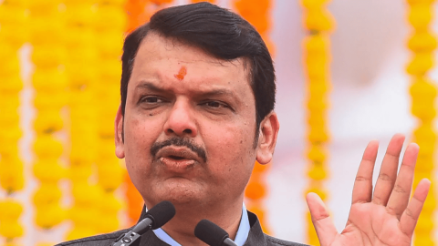 Maharashtra Aims for Rs 7 Lakh Crore in MoUs at WEF 2025