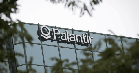 Palantir Stock Price Recovers from $74 April Lows; Looks Strong on Technical Charts