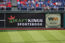 DraftKings Inc. (NASDAQ: DKNG) Stock Price Remains Firm; Strong Casino Market Improves Outlook