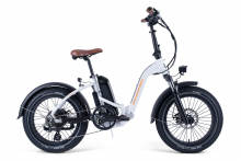 Rad Power’s RadMini e-bicycle comes packed with power, comfort & utility