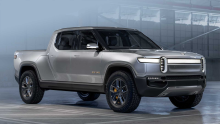 Warranty for Dual-Motor Rivian R1T and R1S EVs restricted to four years