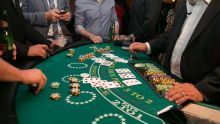 Playing Multideck Blackjack Games? Here are the Successful Strategies for Betting