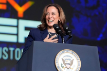 Kamala Harris leads Donald Trump by 4 points in Wisconsin, Pennsylvania and Michigan