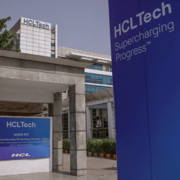 HCL Technologies Share Price Close to 52-week Highs; Target Price Rs 1970 if Bullish Momentum Continues