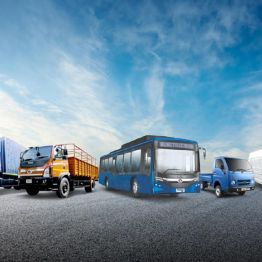 Tata Motors Share Price Declines 2%; Stock Faces Resistance at Rs 700