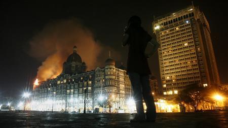 Several more blasts strike Mumbai''s Trident and Taj hotels