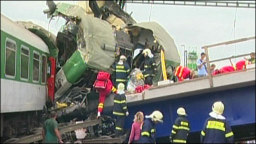 Investigators focus on text messaging as cause of train crash