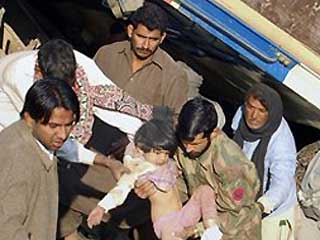 Three killed, 50 injured as train derails in India 