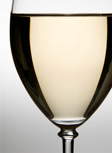 White wine polled UK’s favourite tipple