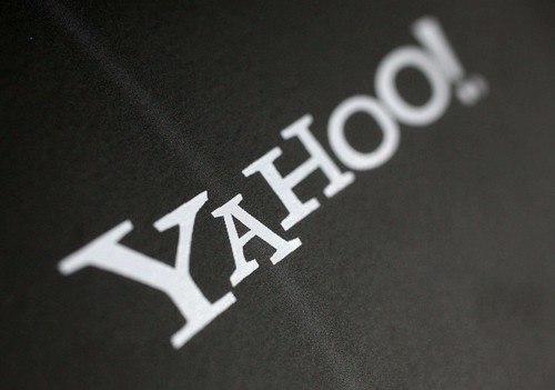 Yahoo lobbies against Icahn takeover
